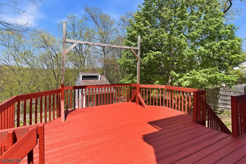 26 Hillview Ter
