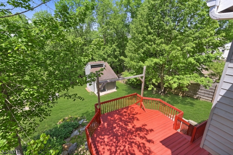 26 Hillview Ter