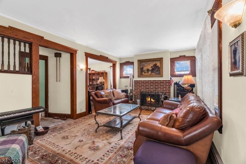 1281 Longfellow Ave