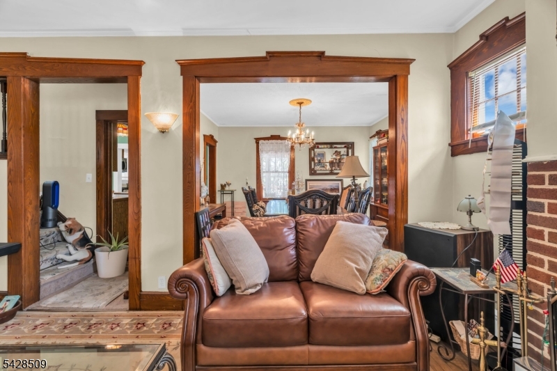 1281 Longfellow Ave