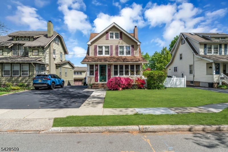 1281 Longfellow Ave