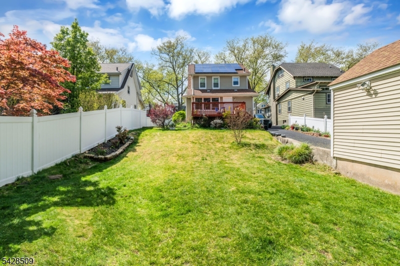 1281 Longfellow Ave
