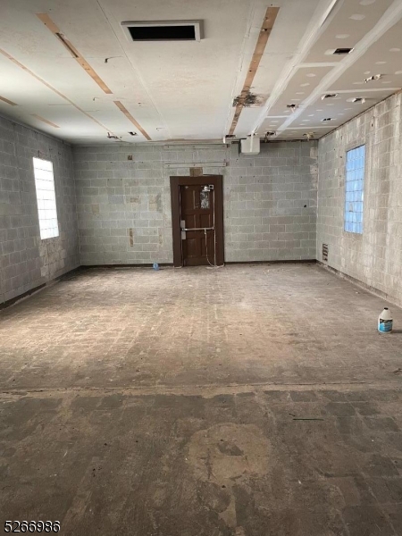 14 Hillside Ave #1
