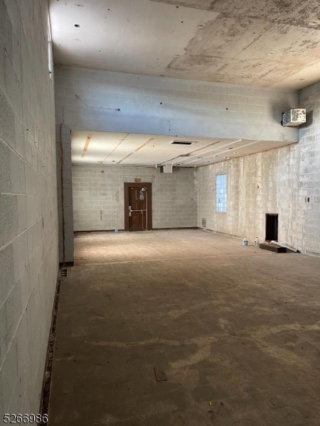 14 Hillside Ave #1