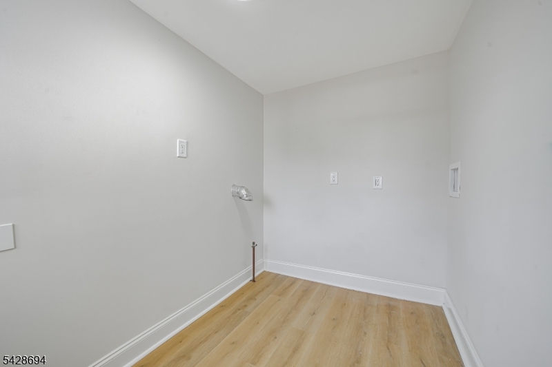 171 20Th Ave