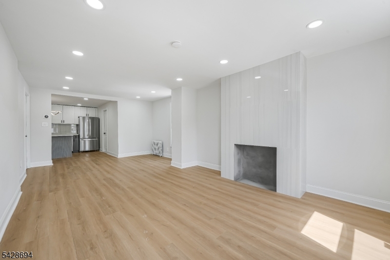 171 20Th Ave