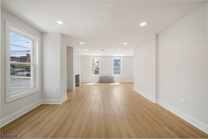 171 20Th Ave