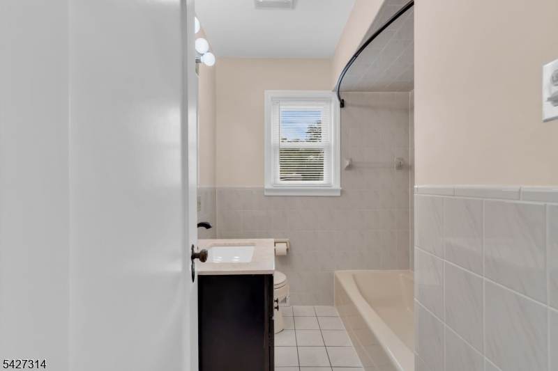 58 Locust Dr