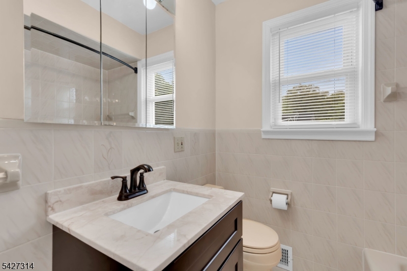 58 Locust Dr