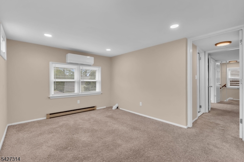 58 Locust Dr