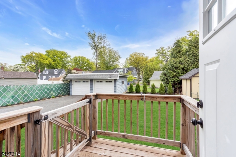 58 Locust Dr