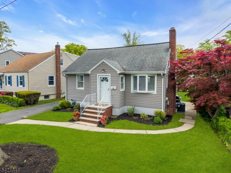 58 Locust Dr