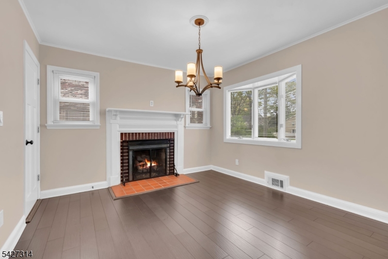 58 Locust Dr