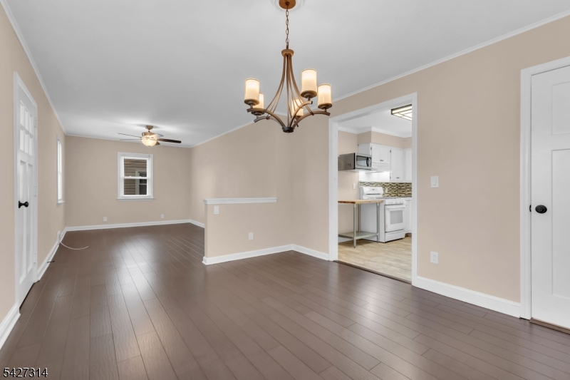 58 Locust Dr