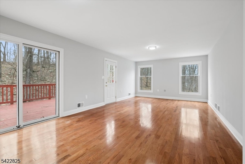 315 Hudson Ave