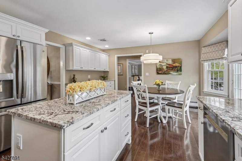5 Revere Ct