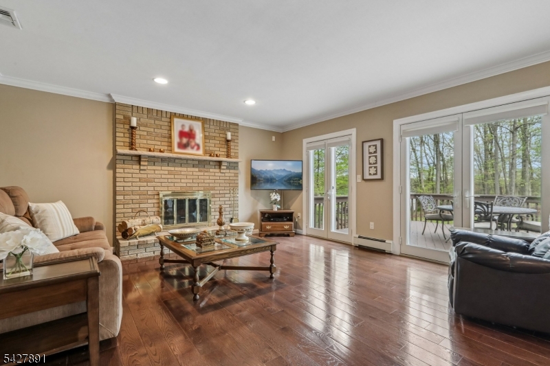 5 Revere Ct