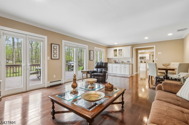 5 Revere Ct