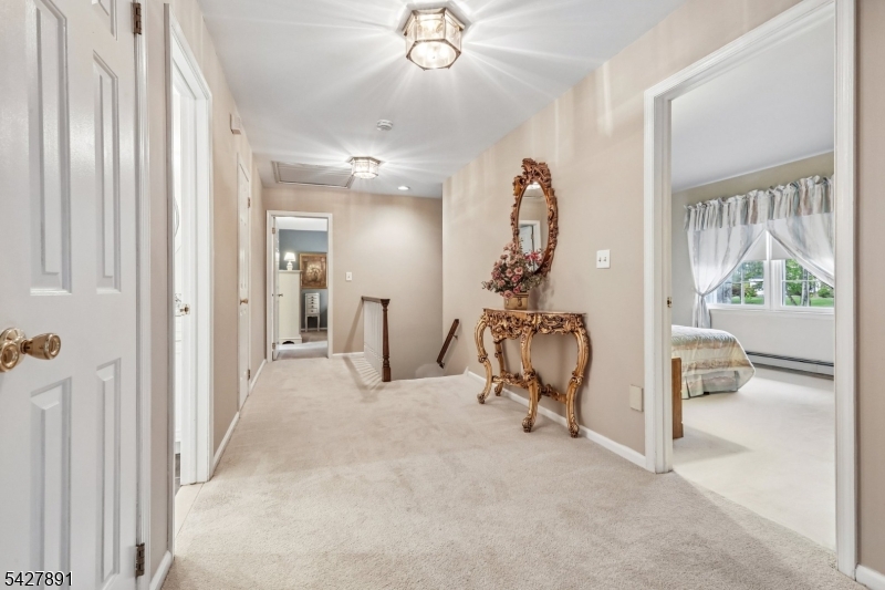 5 Revere Ct