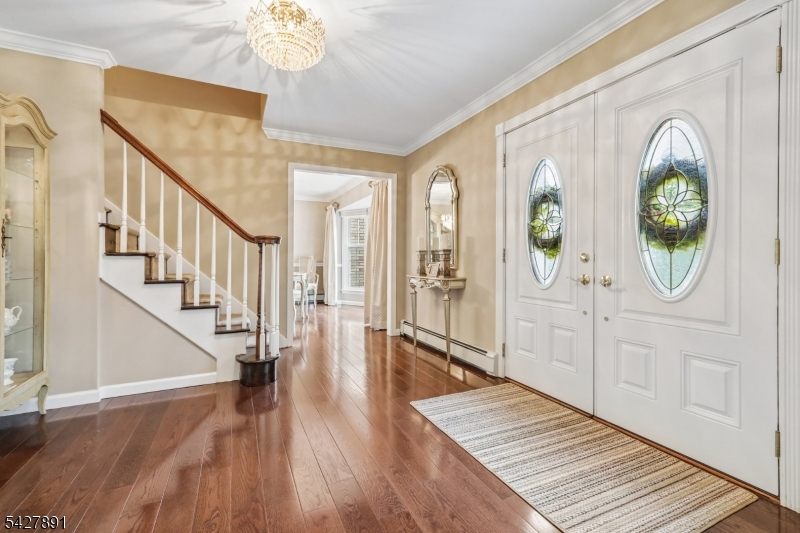 5 Revere Ct