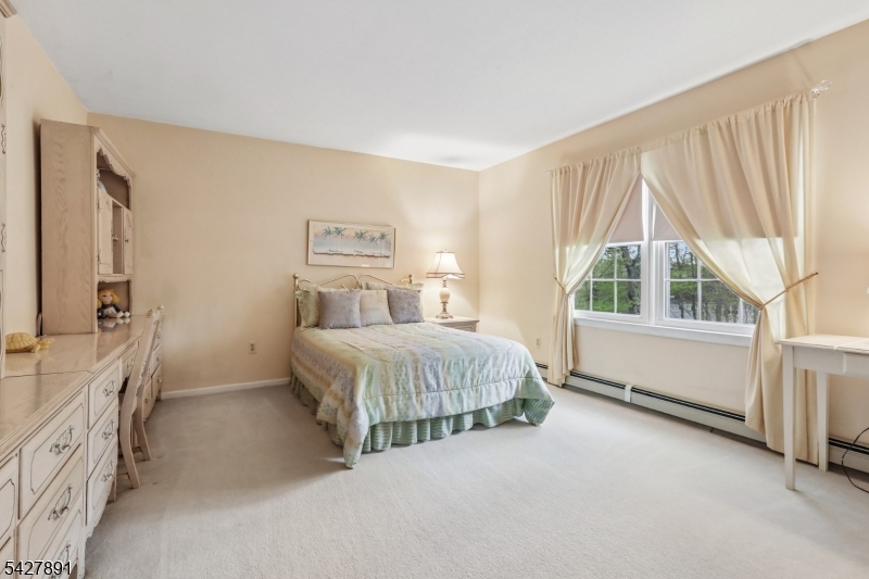 5 Revere Ct