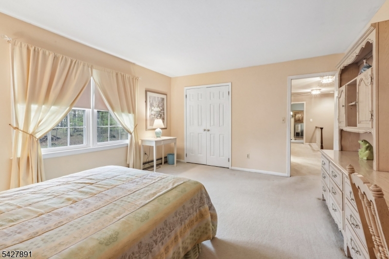 5 Revere Ct