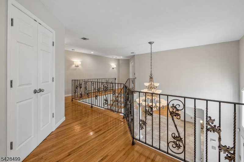 5 Francesca Ct