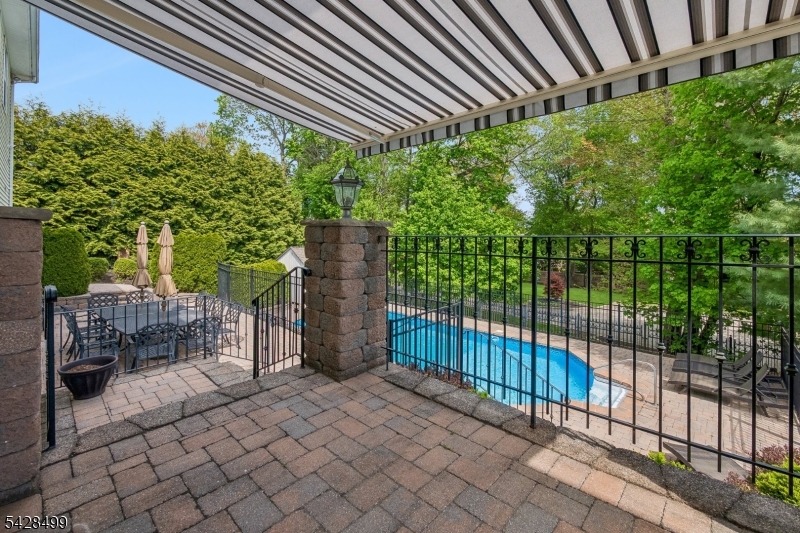 5 Francesca Ct