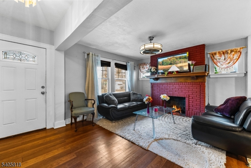 130 Renner Ave