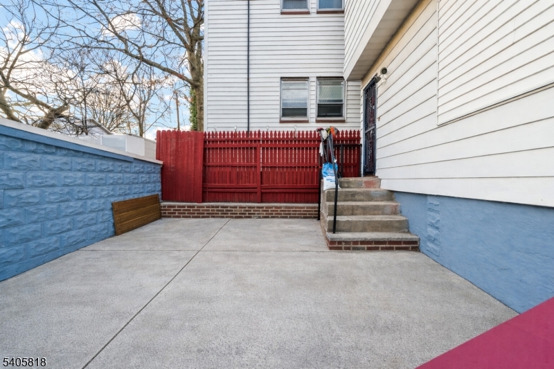 130 Renner Ave