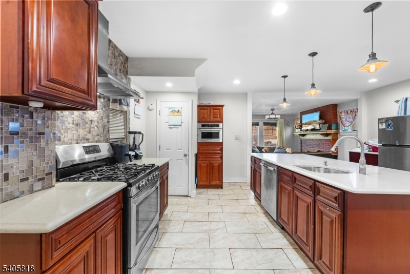 130 Renner Ave