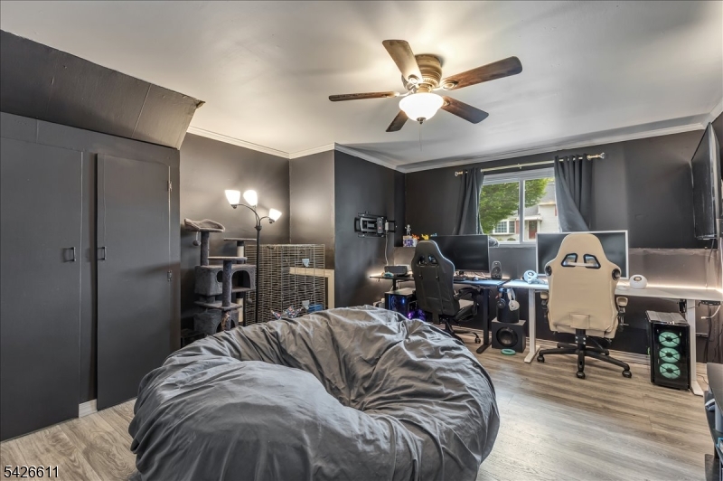 1811 Verona Ave