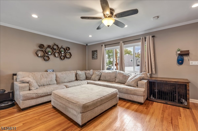 1811 Verona Ave