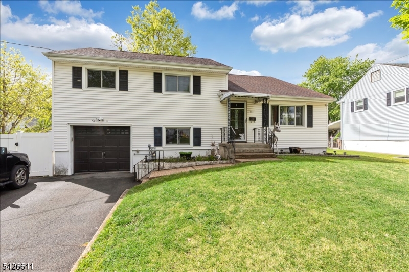 1811 Verona Ave