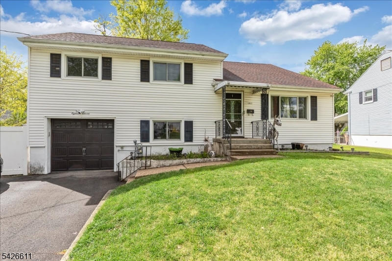 1811 Verona Ave