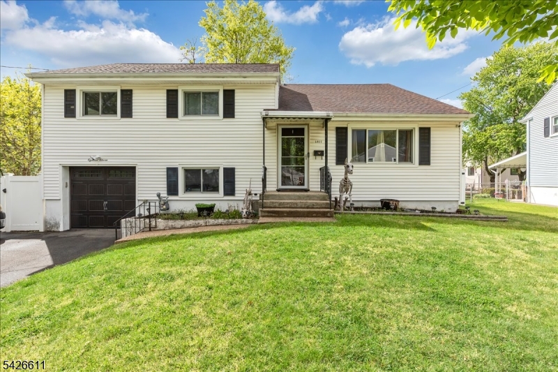 1811 Verona Ave