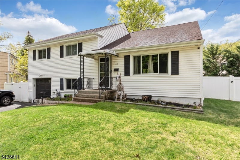 1811 Verona Ave