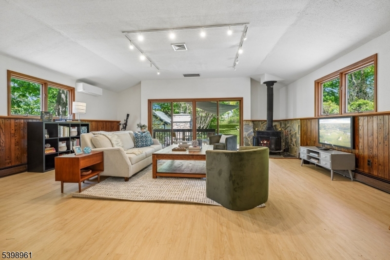 43 Parker Ave