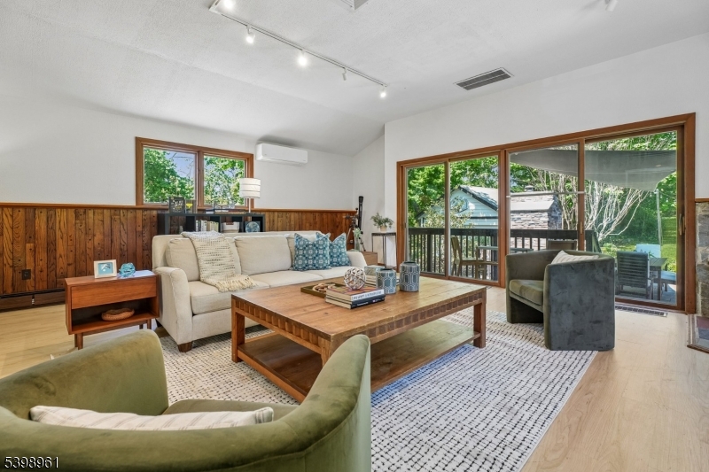43 Parker Ave