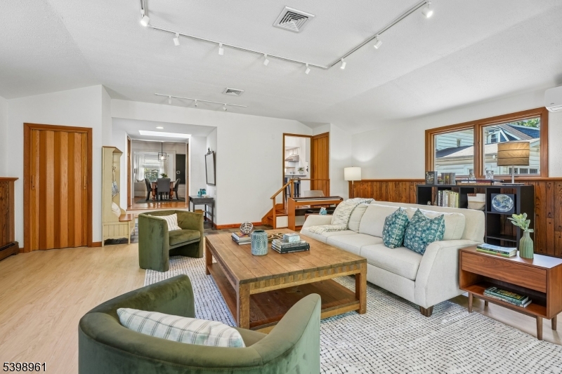 43 Parker Ave