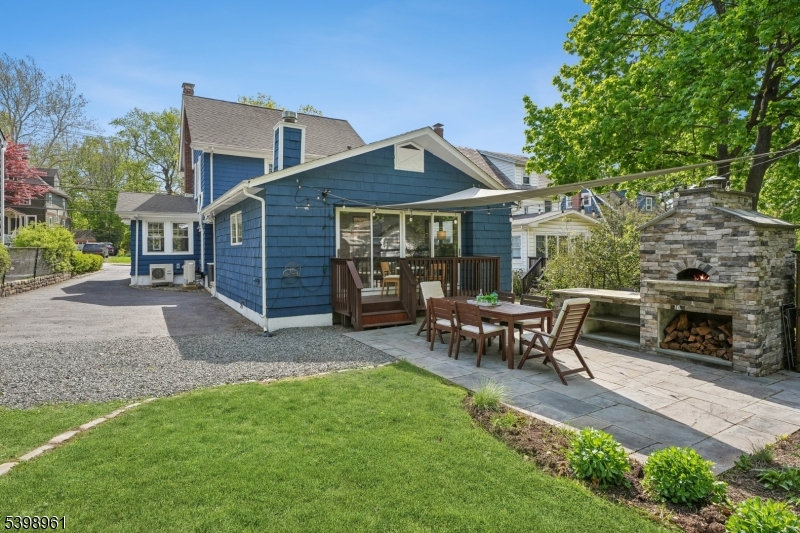 43 Parker Ave