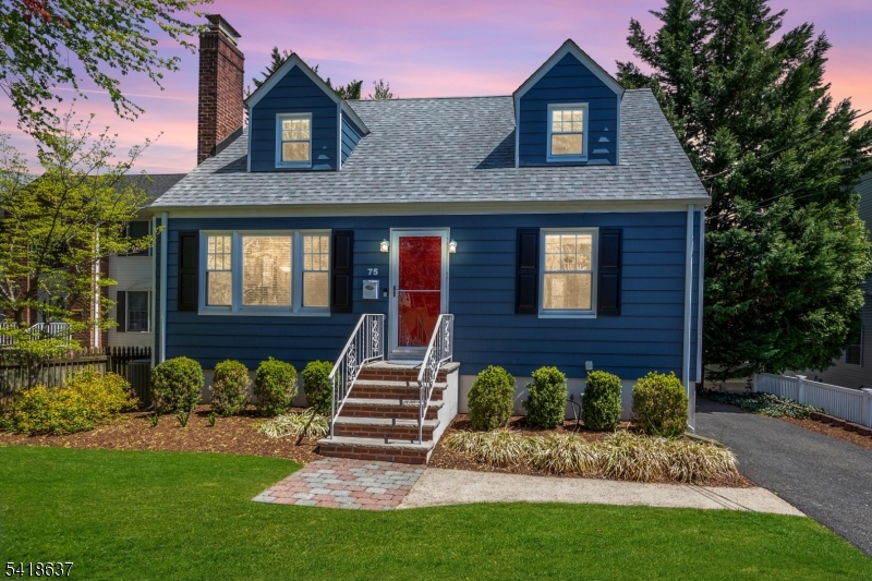 75 Hillside Ave