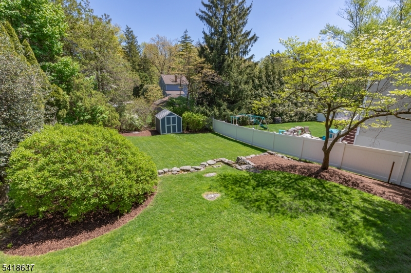 75 Hillside Ave