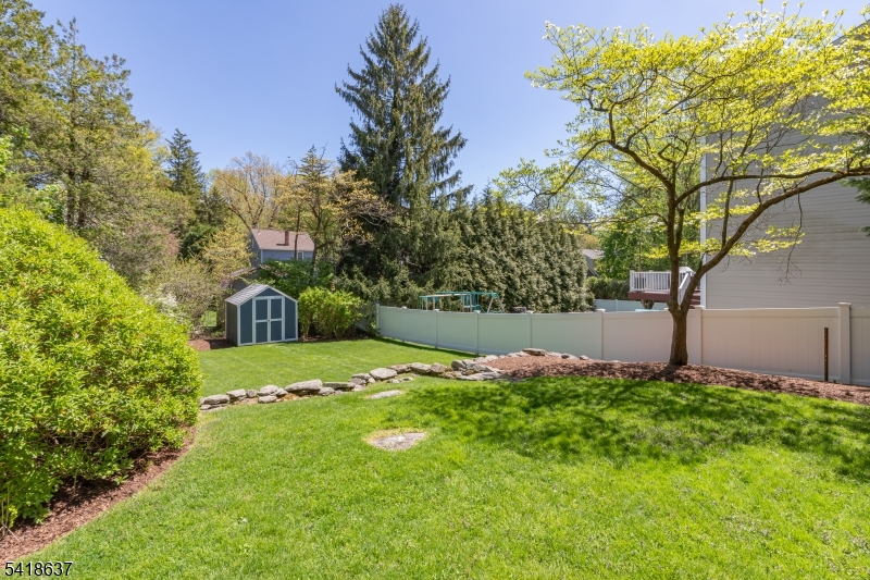 75 Hillside Ave