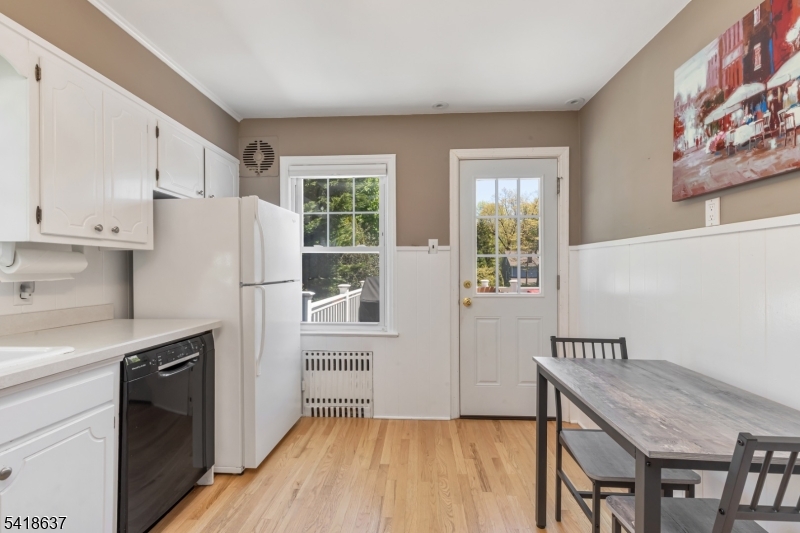 75 Hillside Ave