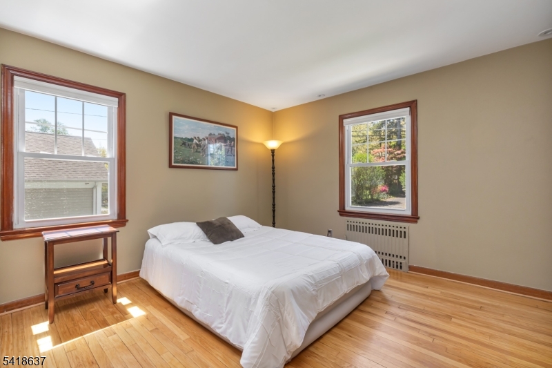 75 Hillside Ave