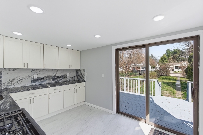 217 W Union St