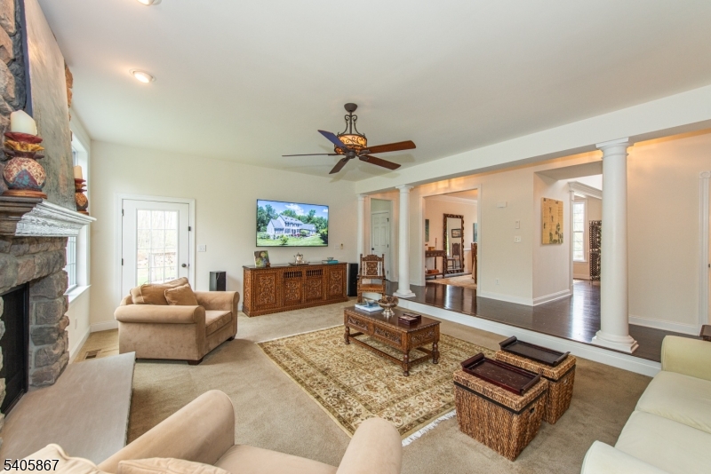 49 Sovereign Dr
