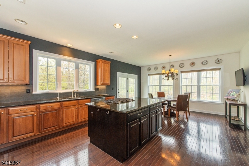 49 Sovereign Dr
