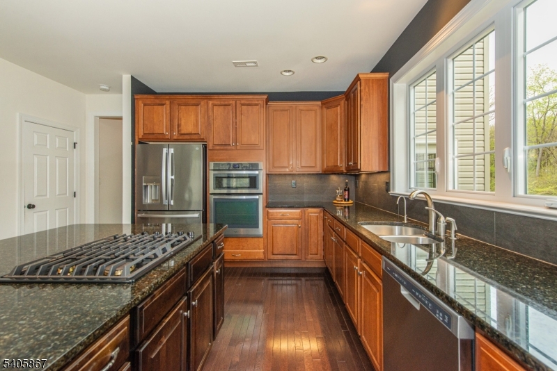 49 Sovereign Dr